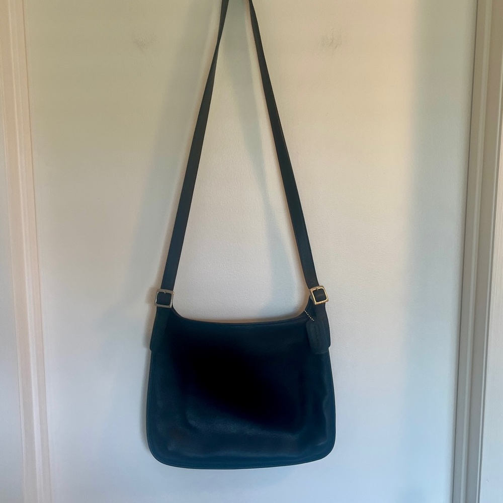 Coach Hippie‎ Slim, Black, Leather Vintage Crossbody, Excellent Clean Condition